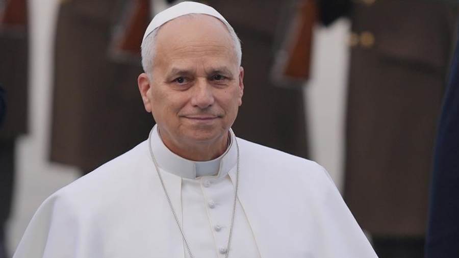 البابا ليو الرابع عشر بابا الفاتيكان