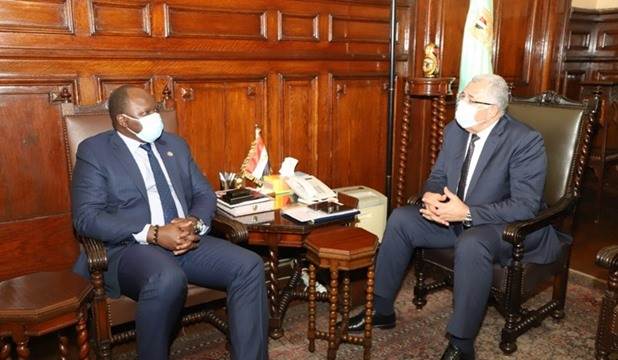 وزير الزراعة مع سفير جنوب السودان بالقاهرة