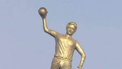 تمثال كرة اليد