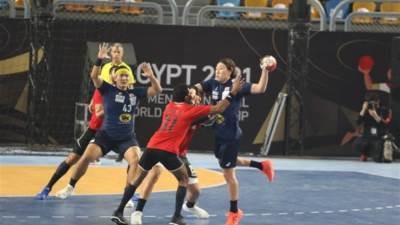 صورة أرشيفية ودية منتخب مصر لكرة اليد أمام اليابان