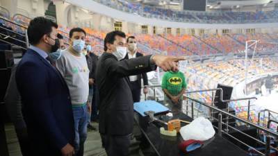 وزير الرياضة يتفقد الصالة المغطاة لاستاد القاهرة