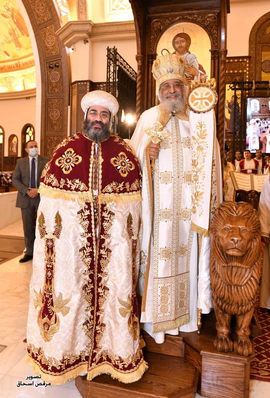 البابا والأنبا فيلوباتير أسقف إيبارشية أبوقرقاص وتوابعها الجديد