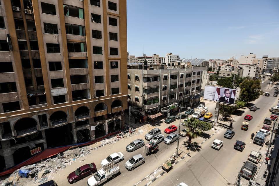 صور الرئيس السيسي في غزة