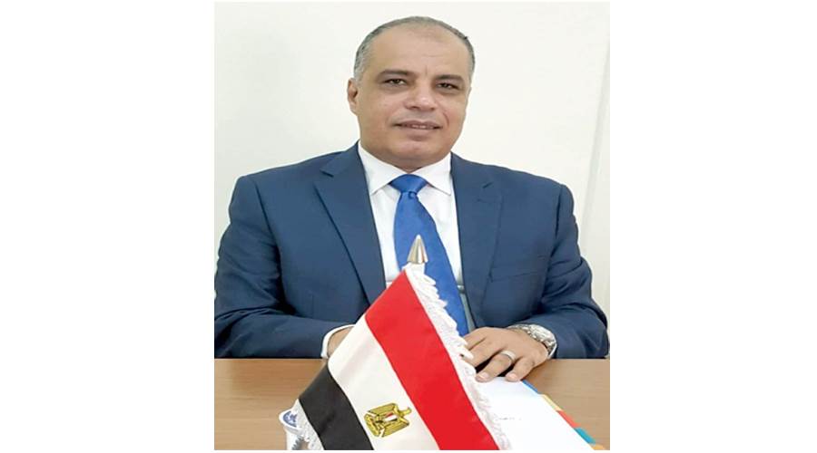 د علاء عزوز رئيس قطاع الارشاد الزراعي