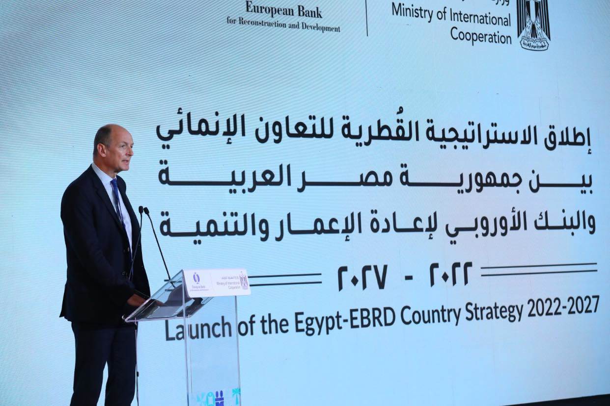 مارك بومان نائب رئيس البنك الأوروبي: سنواصل العمل مع الحكومة المصرية من خلال الاستراتيجية الجديدة لزيادة استثماراتنا والدفع بمشاركة القطاع الخاص في التنمية وتعزيز الحوكمة