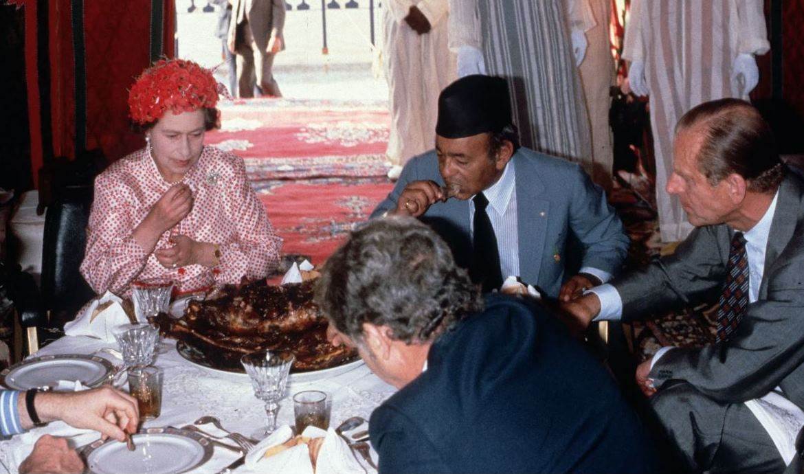  ملكة تأكل في الصحراء المغربية ، 1980 