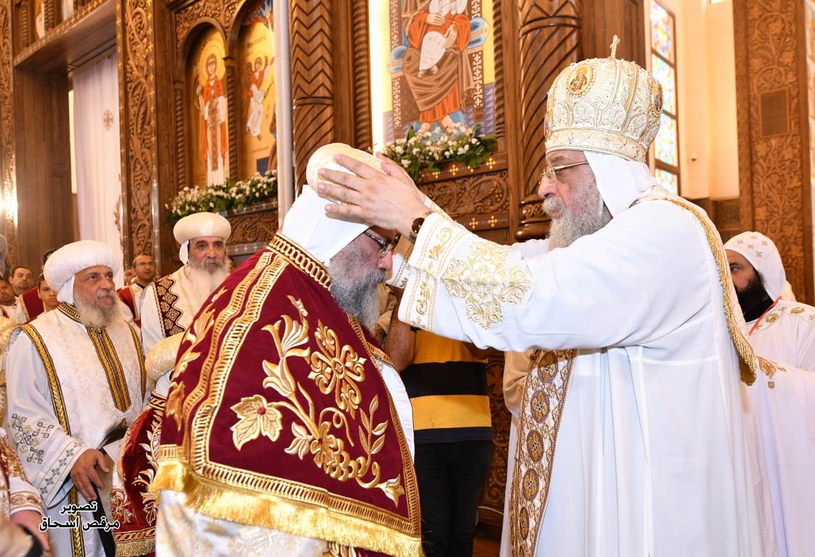 البابا تواضروس يرسم الأنبا ديسقورس أسقف ورئيس لدير القديس يحنس القصير بطريق العلمين