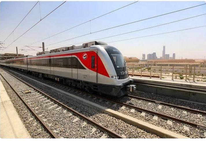 خط القطار الخفيف في مصر والذي أنشأته شركة الصين لهندسة السكك الحديد وغيرها من الشركات الصينية