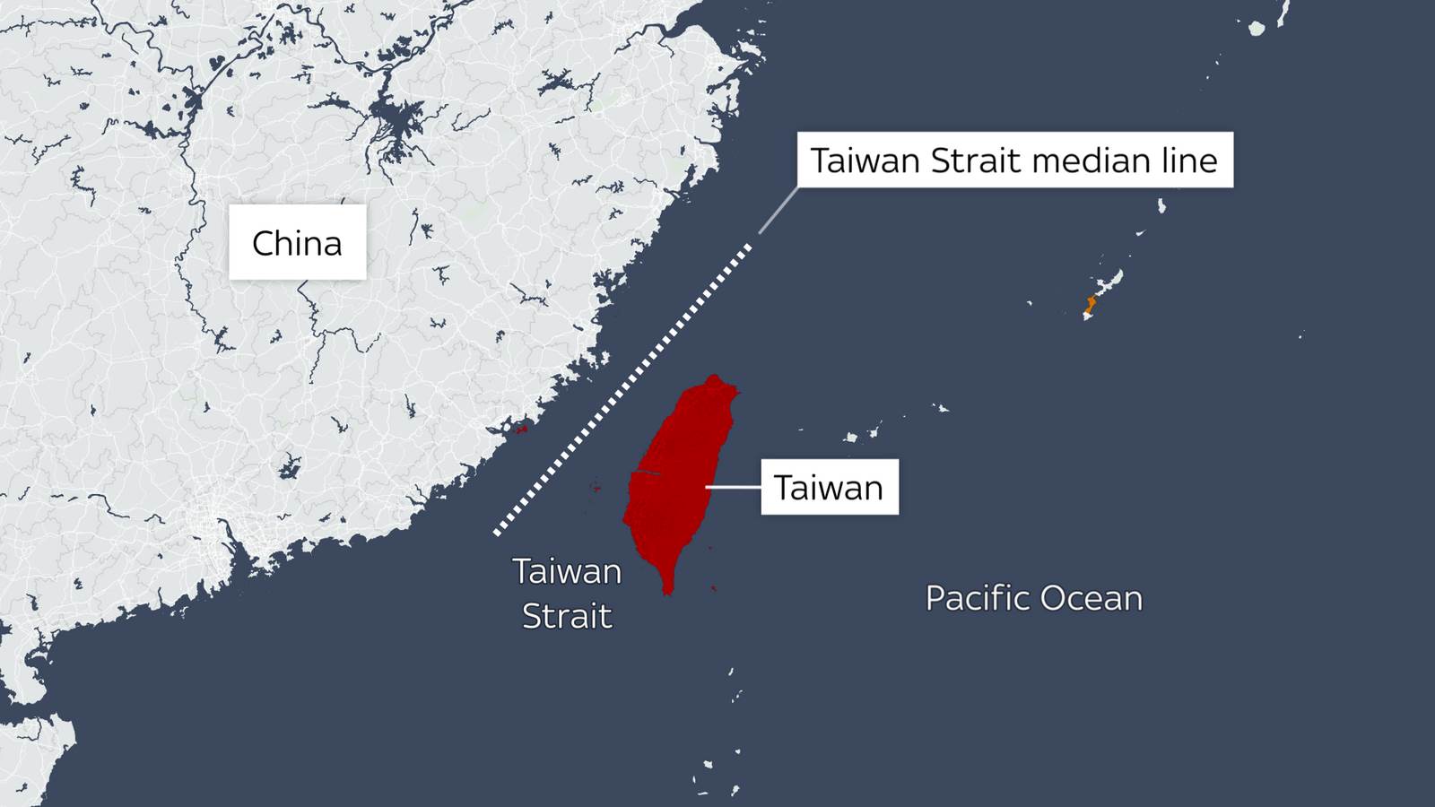 يعتبر الخط المتوسط ​​لمضيق تايوان منطقة عازلة بين المنطقتين