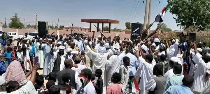 الشعب السوداني في ضهر قواته المسلحة
