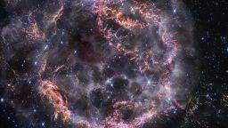   العلماء يكتشفون ميزات "مذهلة" في انفجار نجم درب التبانة الضخم