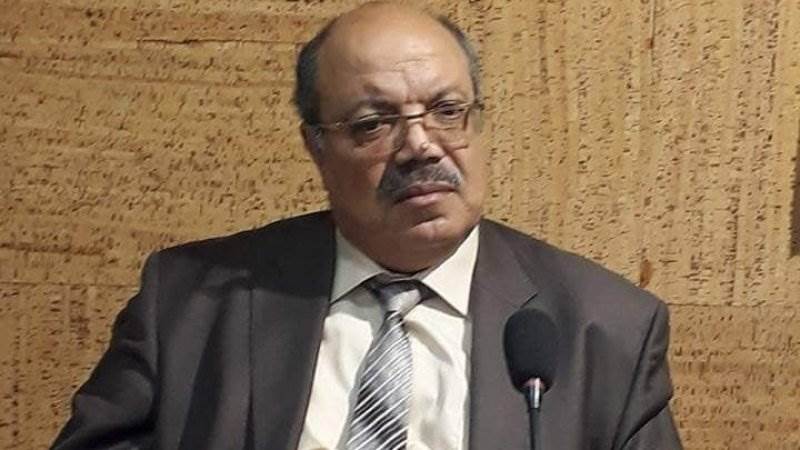 الدكتور عادل الخضر رئيس اتحاد الكتاب التونسيين
