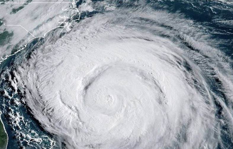 طوارىء في نيوجيرسي بعد اقتراب إعصار إيرين