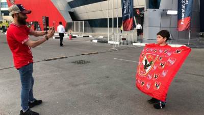 توافد جماهير الأهلى والزمالك على استاد محمد بن زايد