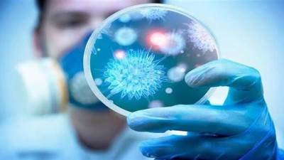 الصحة: اكتشاف الحالة الثالثة الإيجابية لفيروس "كورونا" لمصري عائد من الخارج