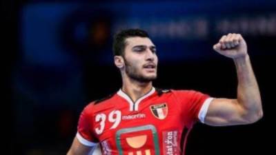 الأهلي يترقب أزمة لاعب منتخب اليد مع الزمالك
