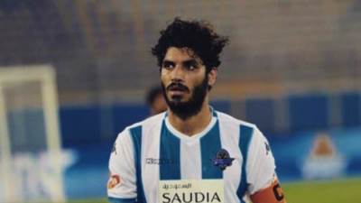 علي جبر يكشف مفاوضات الأهلي لضمه