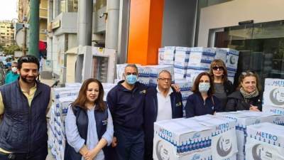 روتاري الإسكندرية يدعم العمالة اليومية بمبالغ مالية