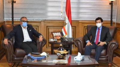 تفاصيل اجتماع وزير الرياضة والجنايني استعدادا لعودة النشاط