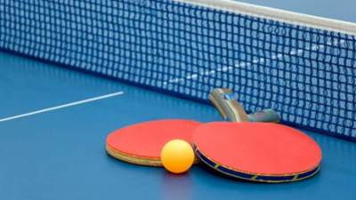 اتحاد تنس الطاولة يناقش خطط استئناف النشاط الرياضي