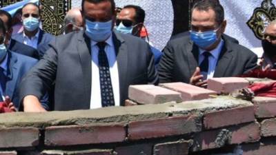 محافظ البحيرة يضع حجر الأساس لمدرسة بكوم حمادة