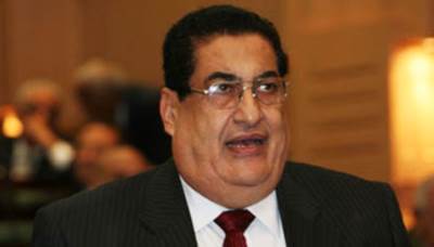 زعيم الأغلبية بمجلس الشورى الأسبق يكشف تفاصيل ومهام "الشيوخ"