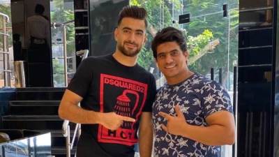 بالصور| حمزة المثلوثي يعتمد انتقاله إلى الزمالك مع "الصغير"