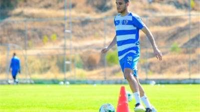 انتظام مصطفى فتحي وكريم بامبو في تدريبات الزمالك