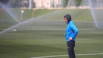 كارتيرون يرفض الراحة للاعبي الزمالك