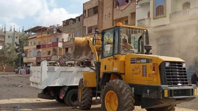 حملات نظافة ورفع المخلفات من شوارع "كفر الشيخ" 