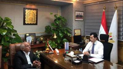 وزير الرياضة يبحث استعدادات استضافة مونديال اليد