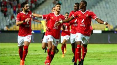 الأهلي يضع قدمًا في نهائي إفريقيا بثنائية في شباك الوداد بالمغرب