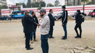 بالصور.. أسرة المستشار أحمد البكري تصطحب الجثمان إلى مسجد الشرطة