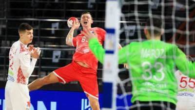 خبرات روسيا تتعادل مع طموح بيلاروسيا 32-32  في مونديال اليد