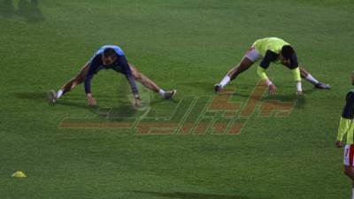 بالصور| إحماءات الزمالك لمواجهة مولودية الجزائر