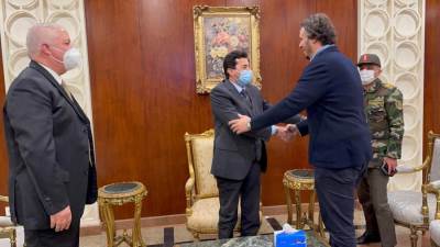 وزير الرياضة يحضر مباراة بيراميدز وراسينج كلوب 