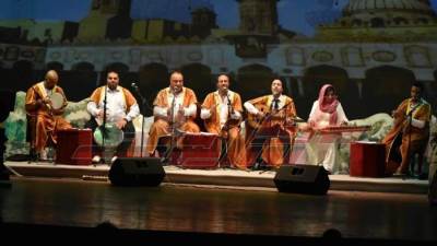 مسرحية "مصر أرض الأنبياء" تنير المسرح القومي بالعتبة  (صور)