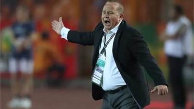 شوقي غريب يكشف عن 5 أسماء من قائمة الـ14 فوق السن