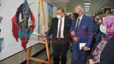 افتتاح 5 معارض فنية لطلاب النوعية بجامعة كفر الشيخ