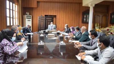 اجتياز دورات القيادة شرط التعيين والتجديد لأي منصب بجامعة بني سويف 