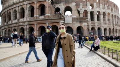 وكيل وزارة الصحة الإيطالية يدعو المواطنين لعدم القلق من سلالة دلتا المتحورة