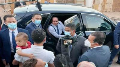 عاجل | الرئيس السيسي يقوم بجولة بمنطقة مساكن الرويسات بشرم الشيخ