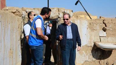 الرئيس السيسي بين بناء الإنسان وحضارة المكان من زيارة أسوان إلى افتتاح إحياء طريق الكباش 