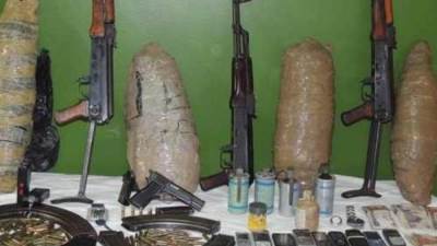 ضبط 3 أشخاص بالقاهرة لحيازتهم أسلحة نارية ومواد مخدرة بقصد الاتجار