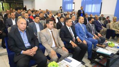 محافظ  سوهاج يبحث عدد من الموضوعات التي تهم المواطن السوهاجي مع رؤساء الوحدات المحلية