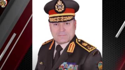 الفريق أسامة عسكر يعود إلى أرض الوطن بعد انتهاء زيارته الرسمية لقبرص