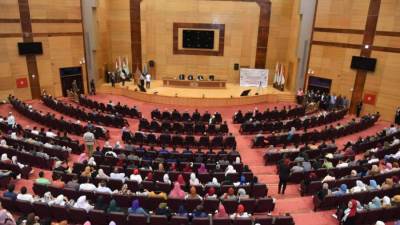 محافظ سوهاج و"وزعيم الأغلبية" ورئيس الجامعة يشاركون بنموذج محاكاة "مجلس النواب"