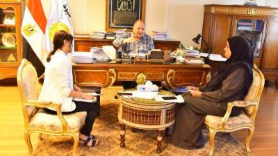 محافظ أسيوط يكلف الشؤون القانونية وخدمة المواطنين لإيجاد حلول عاجلة لشكاوى المواطنين القانونية