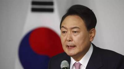 الرئيس الكوري الجنوبي يجري مباحثات مع رئيس اللجنة الأولمبية الدولية