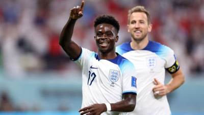 منتخب إنجلترا يكتسح إيران بسداسية في مستهل مشواره بكأس العالم 